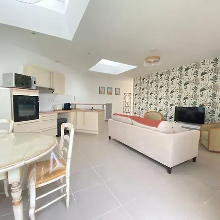 Apartment Le Patio Plain-pied Face Port